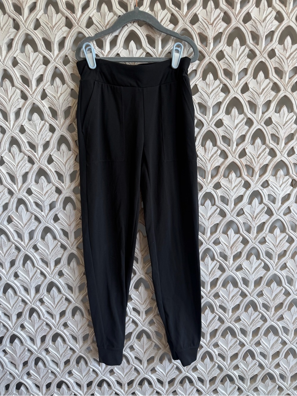 Athleta Girl Powervita Black Jogger Pants Size M 8-10